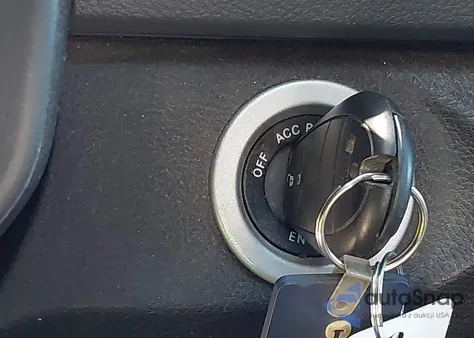 2020 Ram 1500 Classic Warlock 4X4 6'4 Box из США, поврежденный, VIN 1C6RR7GG7LS146792